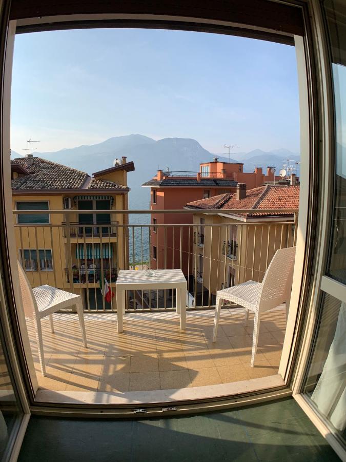 Hotel Sorriso Brenzone sul Garda Buitenkant foto