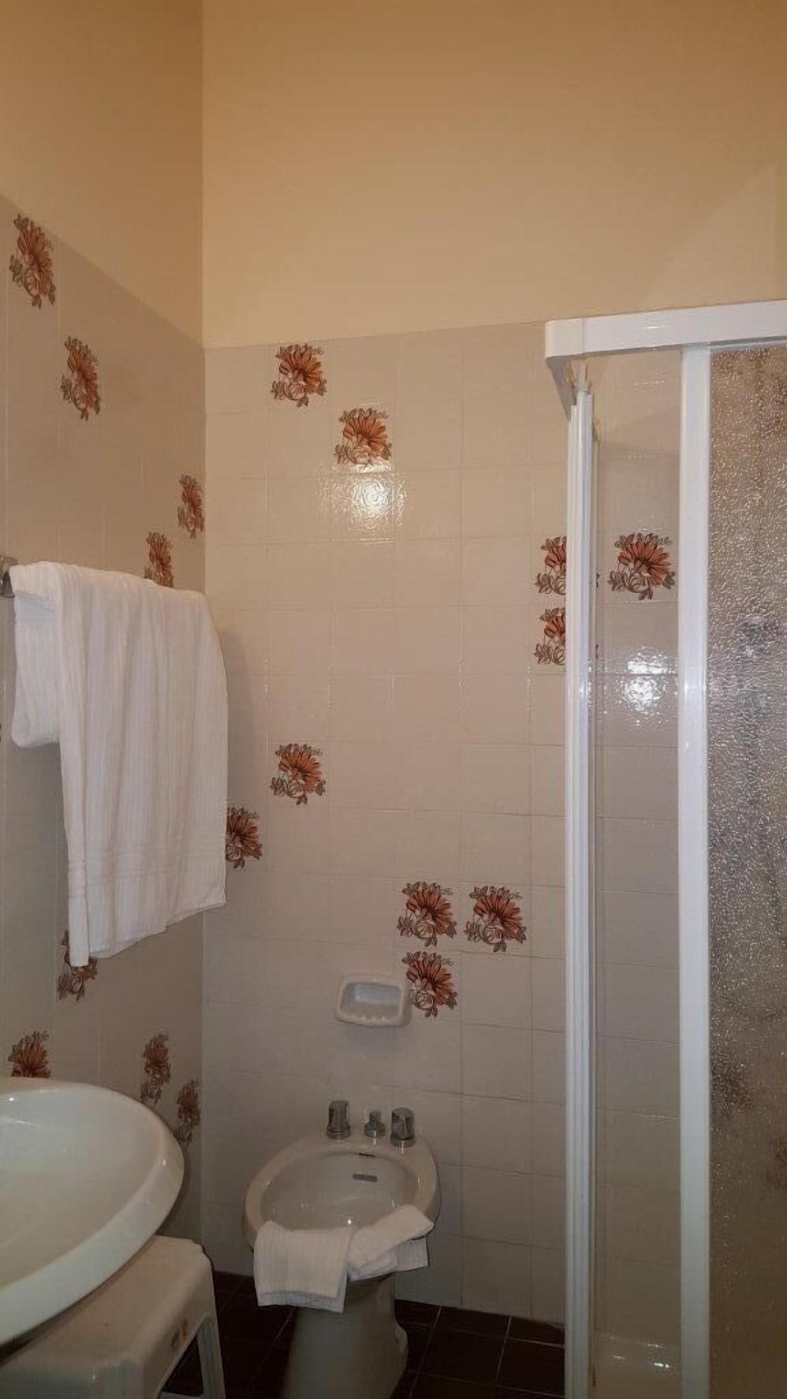 Hotel Sorriso Brenzone sul Garda Buitenkant foto