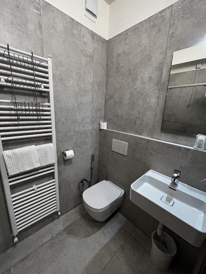 Hotel Sorriso Brenzone sul Garda Buitenkant foto