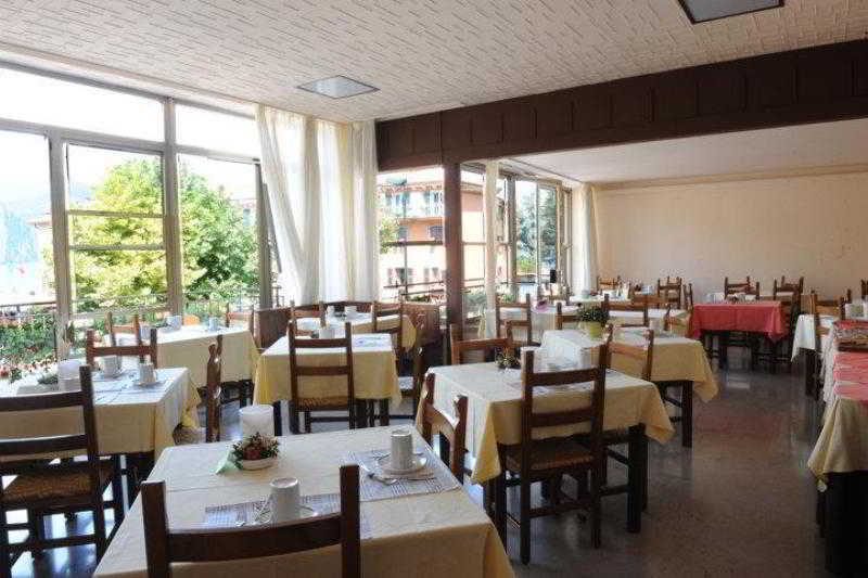 Hotel Sorriso Brenzone sul Garda Buitenkant foto