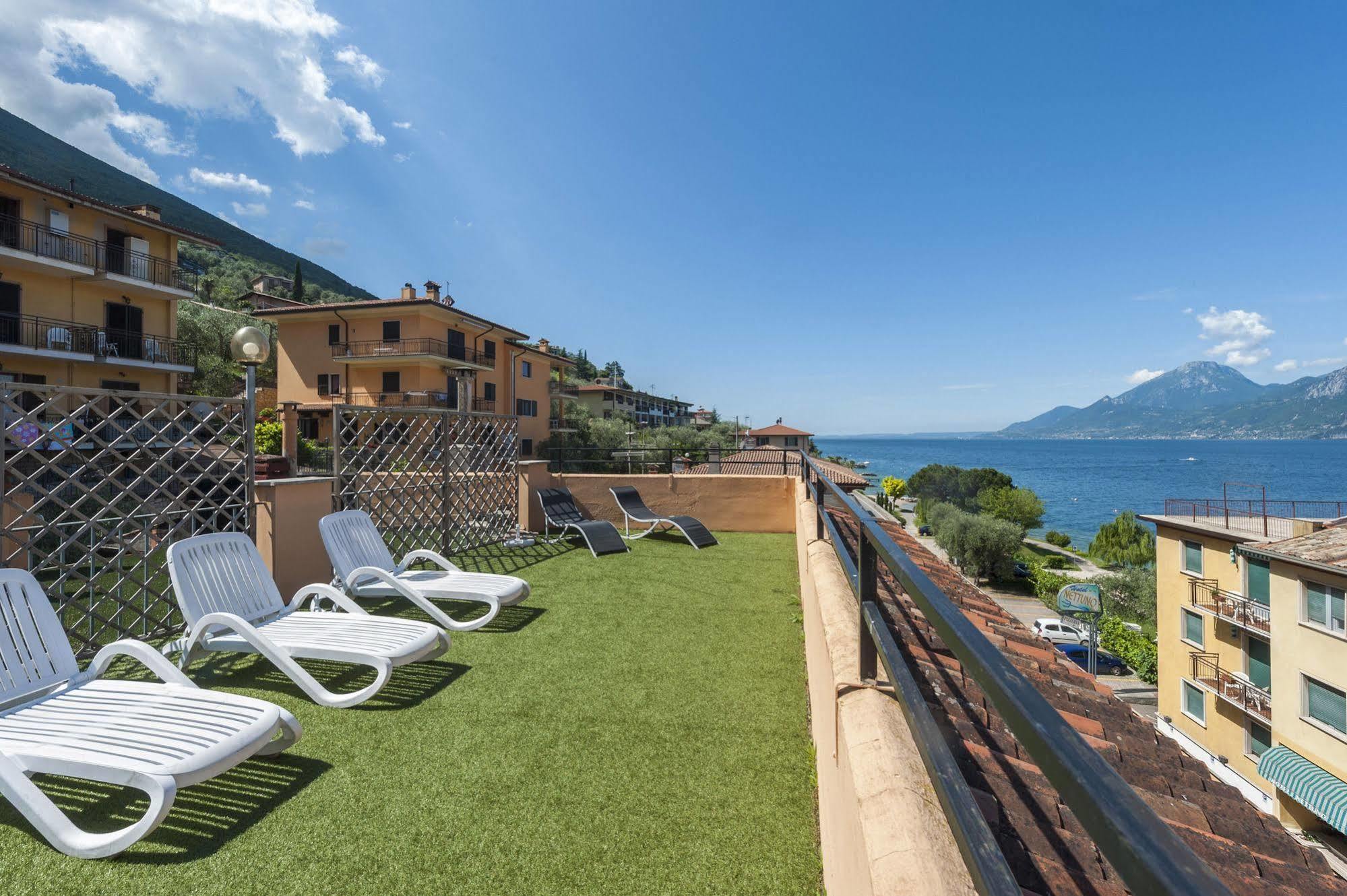 Hotel Sorriso Brenzone sul Garda Buitenkant foto